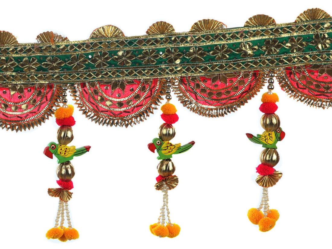 GREEN AND MAGENTA PARROT BANDERWAL